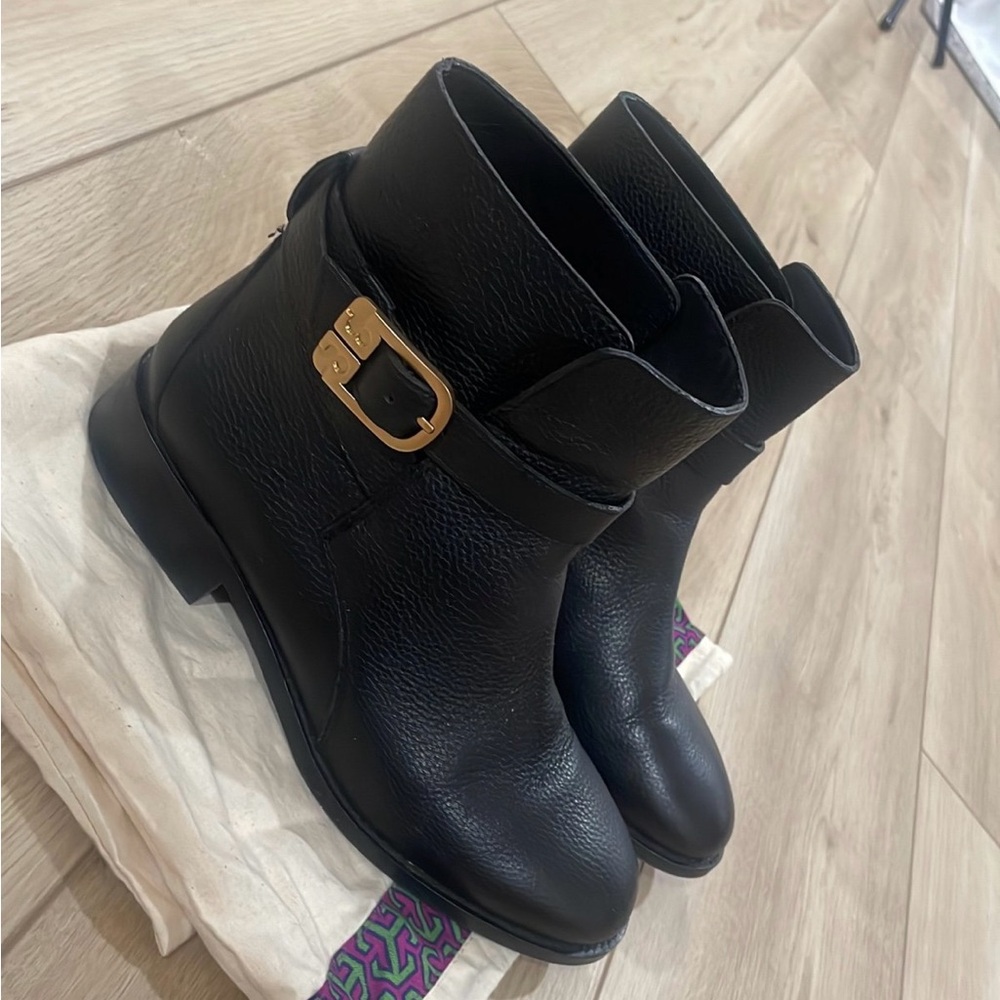 Tory Burch Brooke Ankle Bootie (8.5)